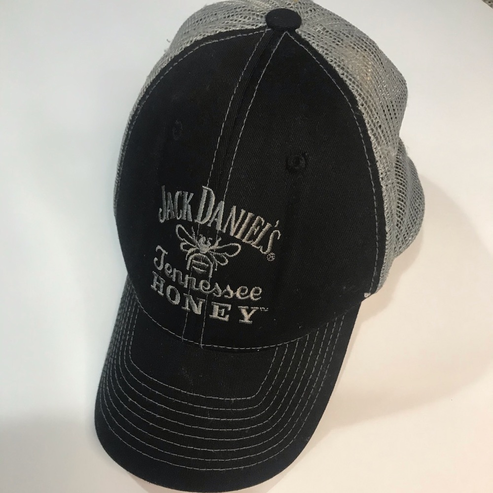 Black Jack Danials Tennessee Honey Dad cap /snap back adjustable back
